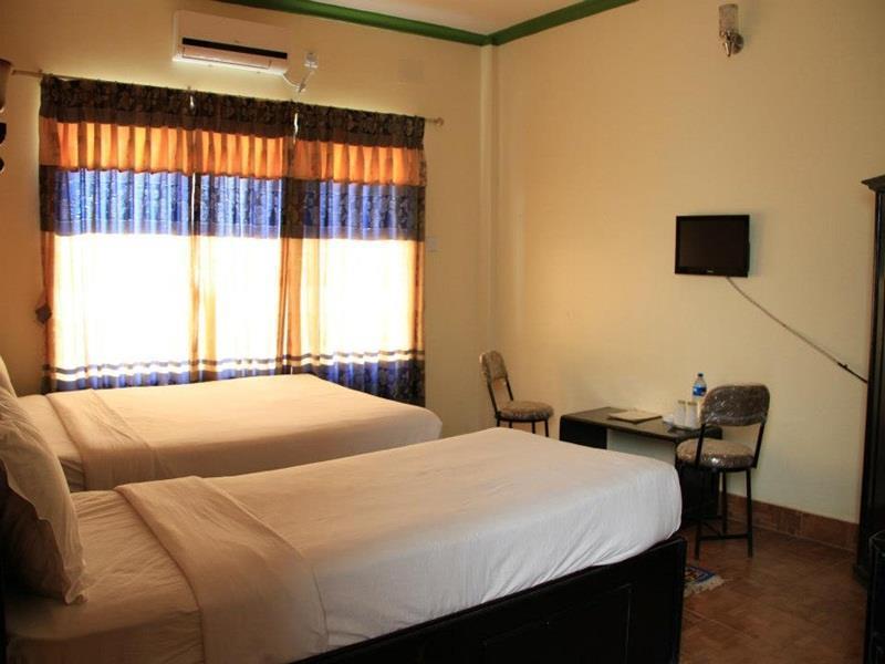 Golden Gate Hotel Ποκάρα Εξωτερικό φωτογραφία