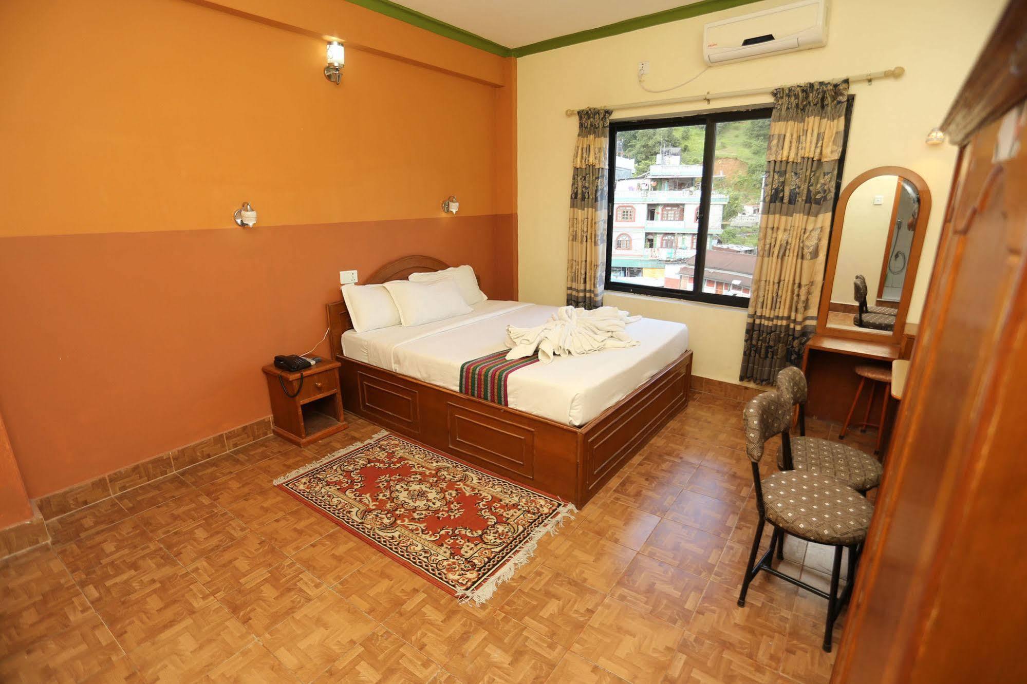 Golden Gate Hotel Ποκάρα Εξωτερικό φωτογραφία