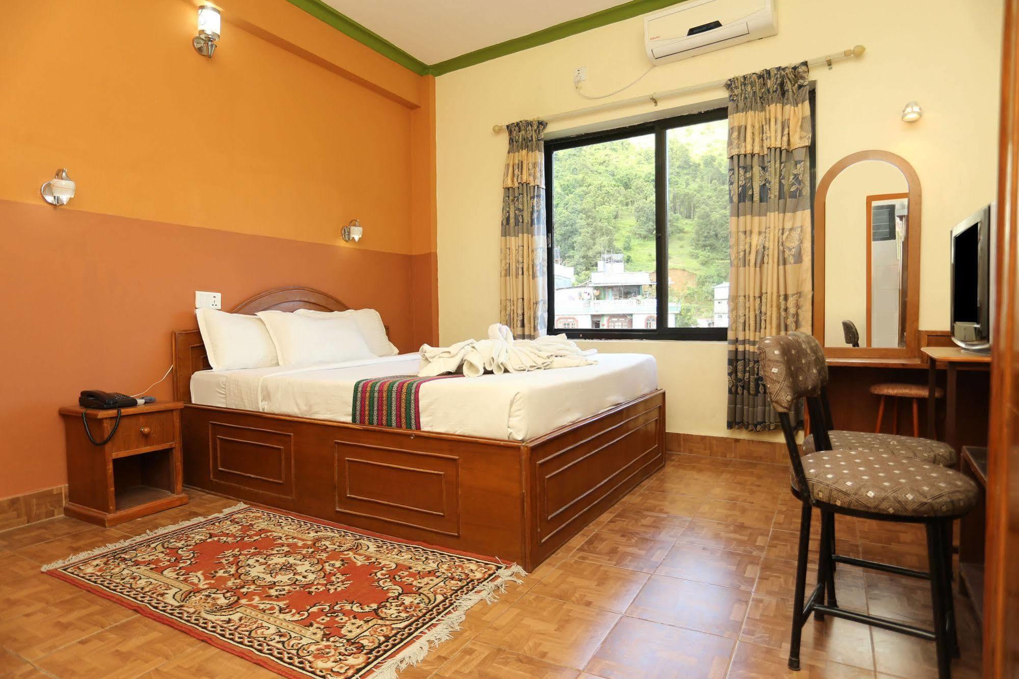 Golden Gate Hotel Ποκάρα Εξωτερικό φωτογραφία